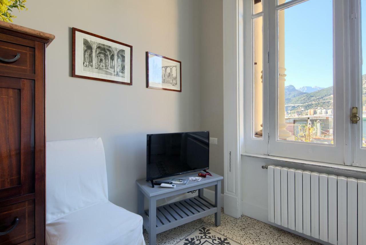 La Giulietta - Penthouse Apartment Salerno Exterior photo