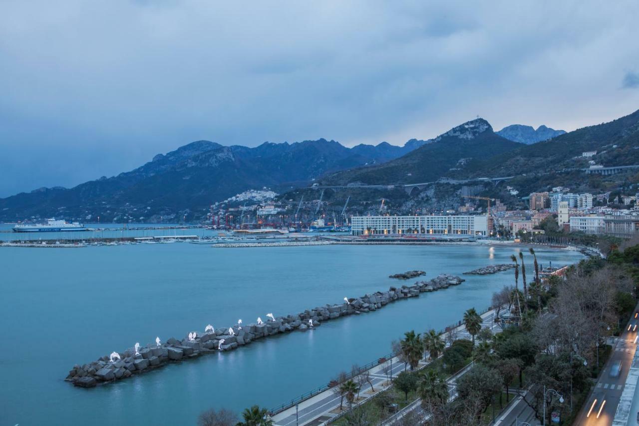 La Giulietta - Penthouse Apartment Salerno Exterior photo