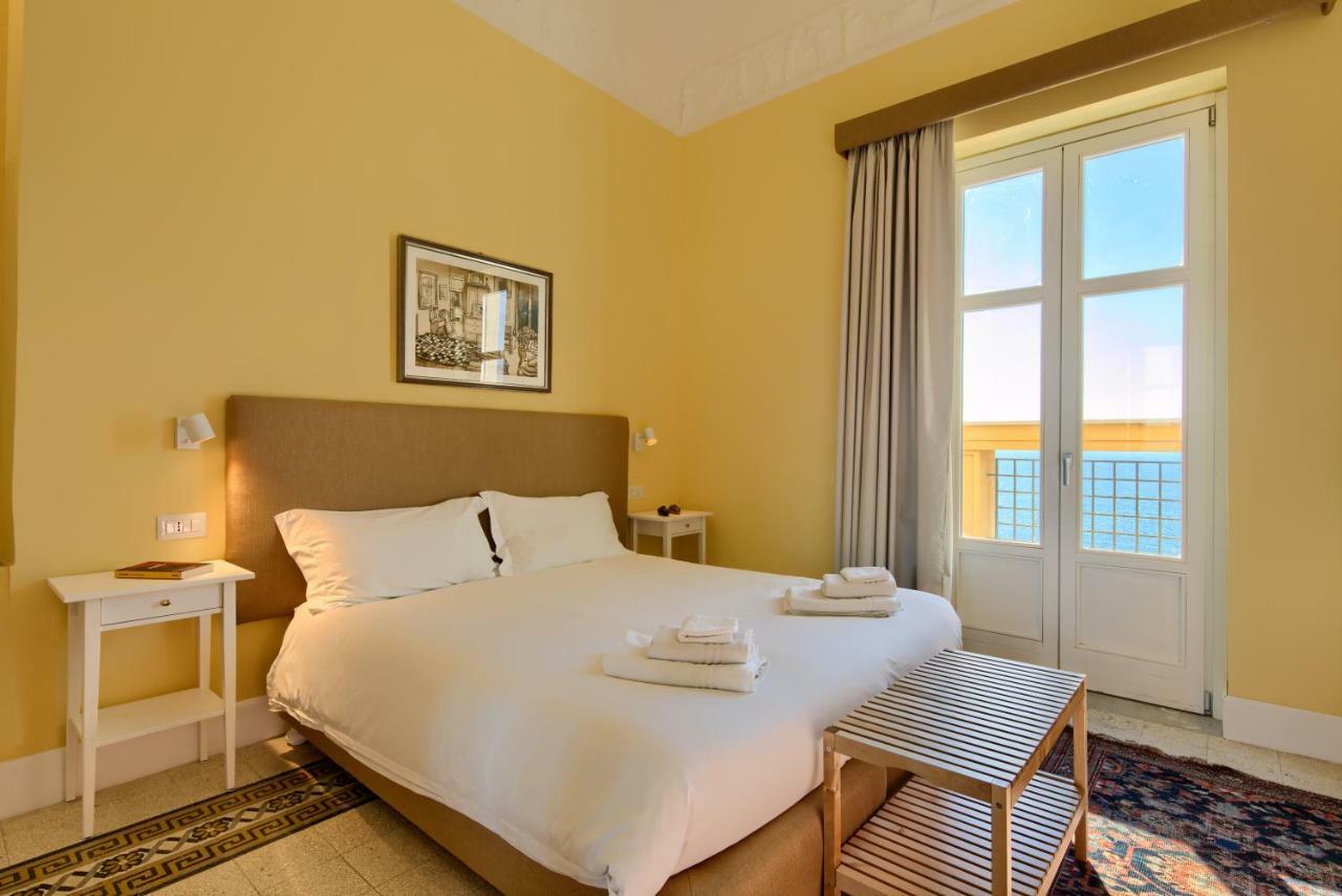 La Giulietta - Penthouse Apartment Salerno Exterior photo