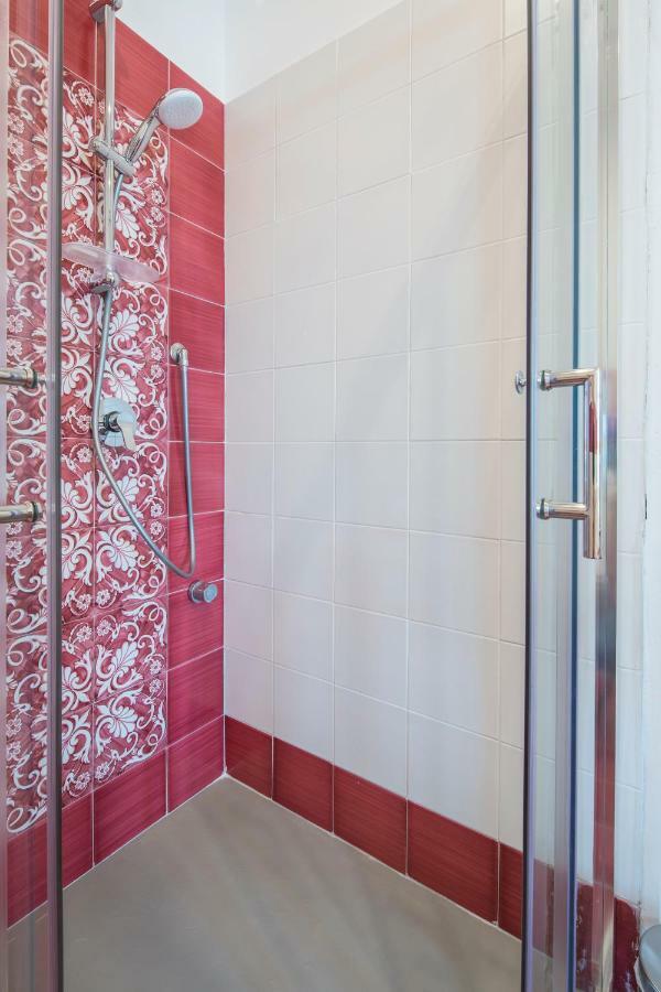 La Giulietta - Penthouse Apartment Salerno Exterior photo