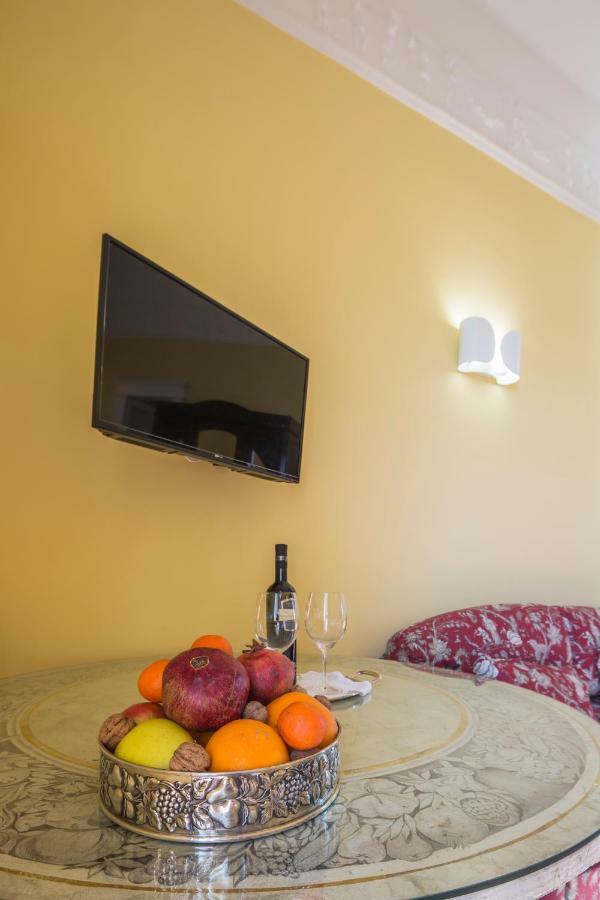 La Giulietta - Penthouse Apartment Salerno Exterior photo